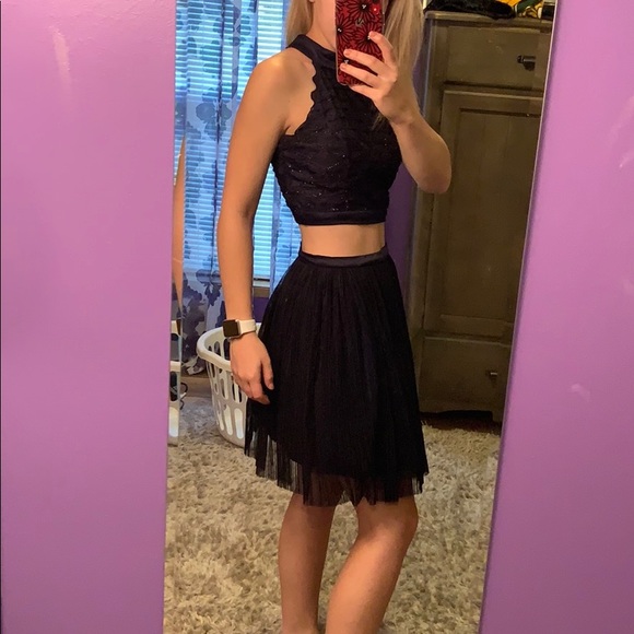 Cute two-piece formal dress - Picture 2 of 4